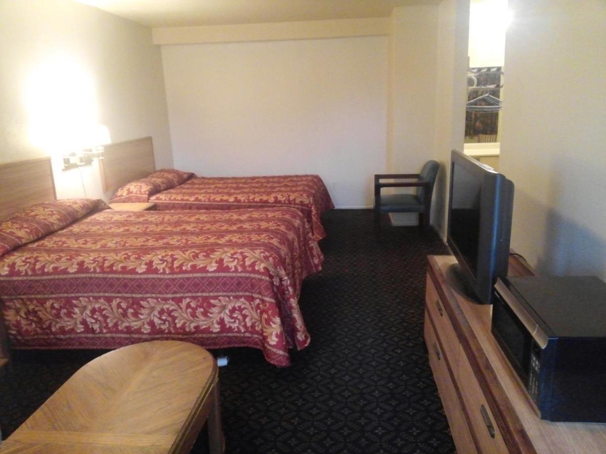 كوفينا Evergreen Inn المظهر الخارجي الصورة