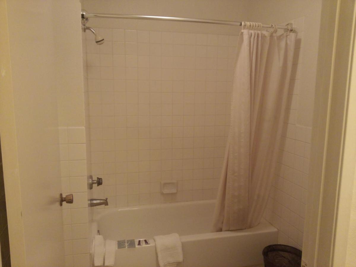 كوفينا Evergreen Inn المظهر الخارجي الصورة