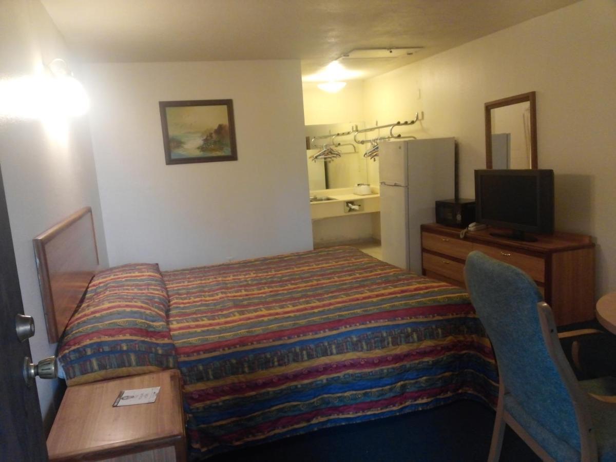 كوفينا Evergreen Inn المظهر الخارجي الصورة